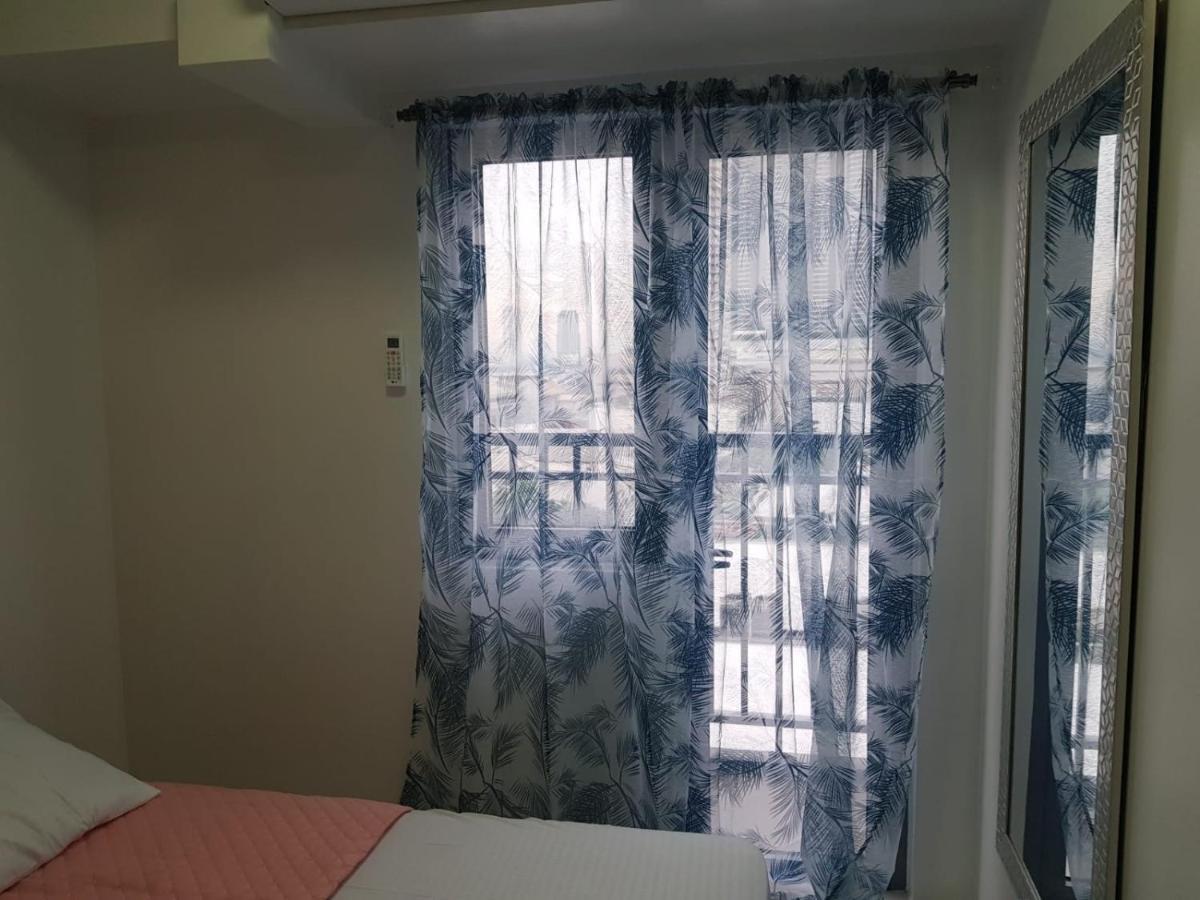 Comfortable 1-bedroom Unit With Balcony At Fame Residences *